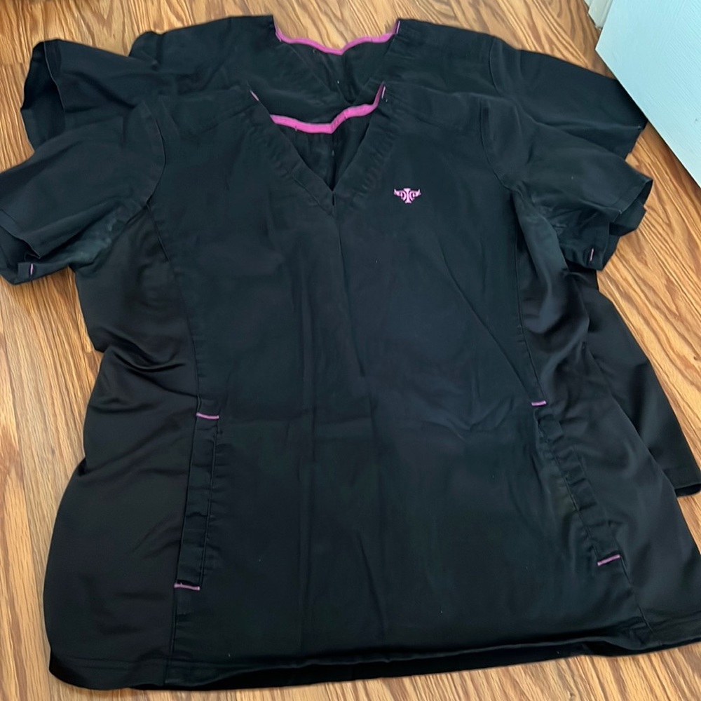 2 pairs of scrub tops